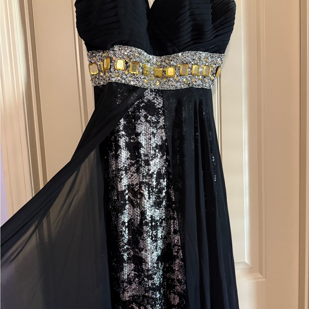 Black WOW! prom dress size 10